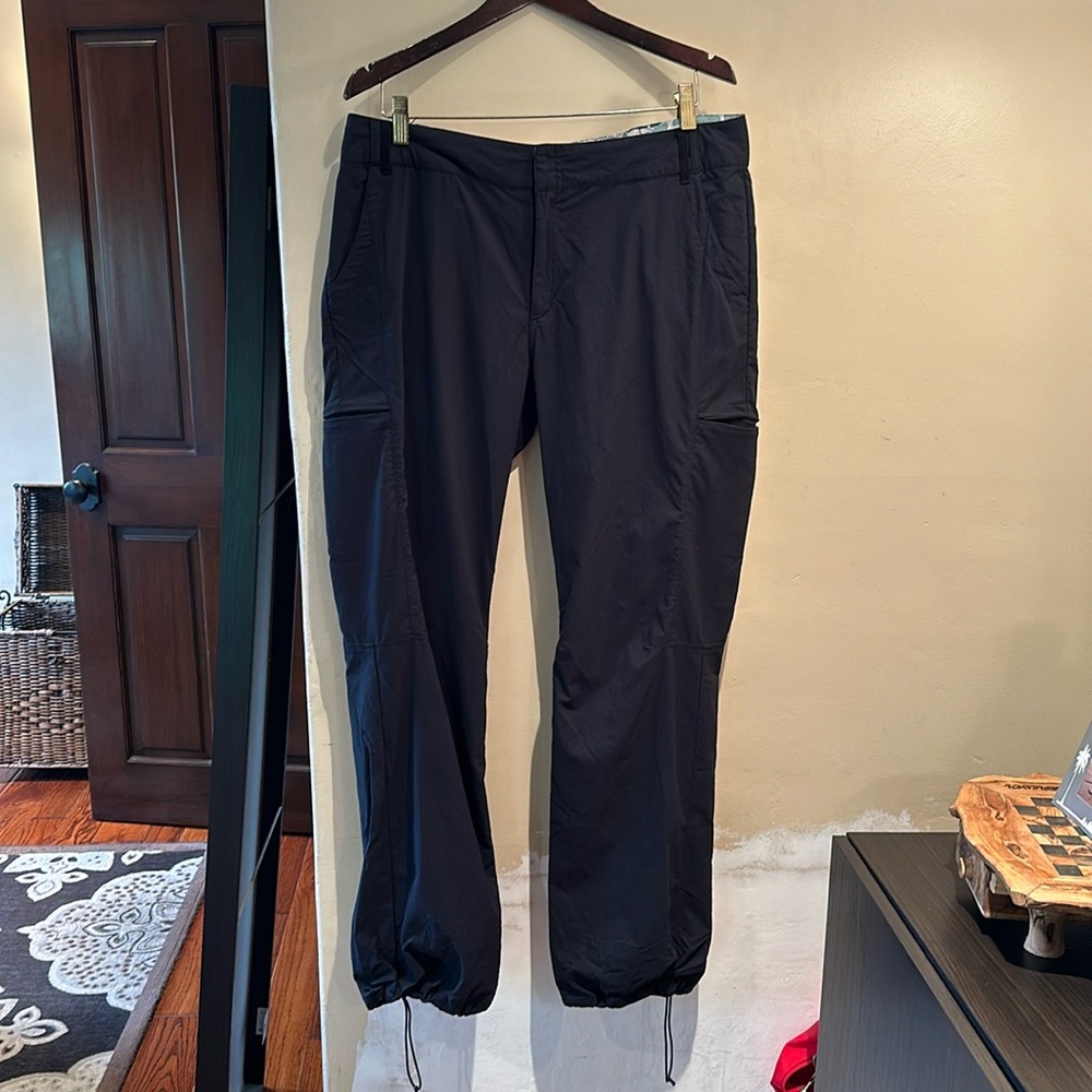 REI women’s hiking pants with UPF 30+-size XLarge